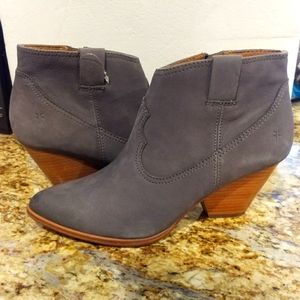 Frye Rory Gray Leather Booties. Stacked heel. NEW